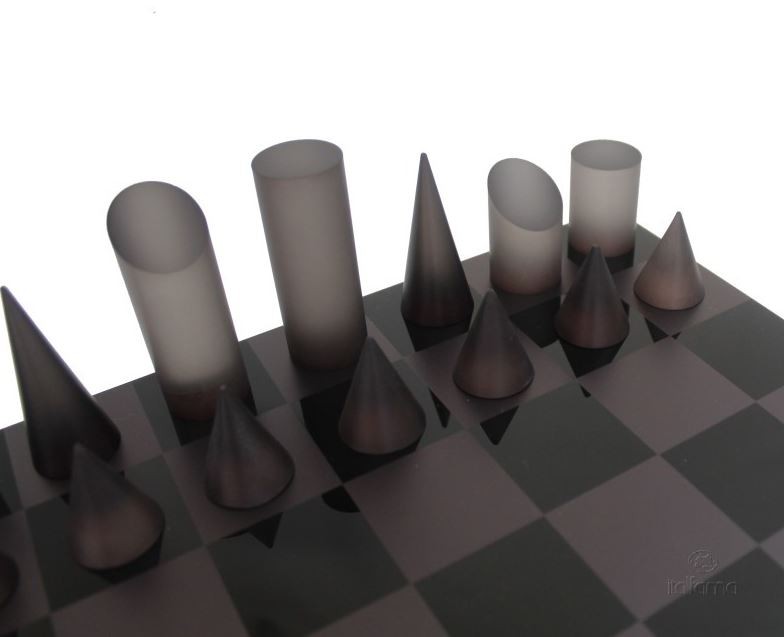 Šah set ITALFAMA Cone Plexiglass Satin