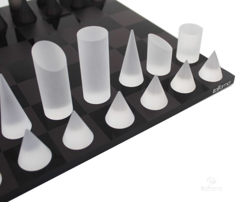 Šah set ITALFAMA Cone Plexiglass Satin
