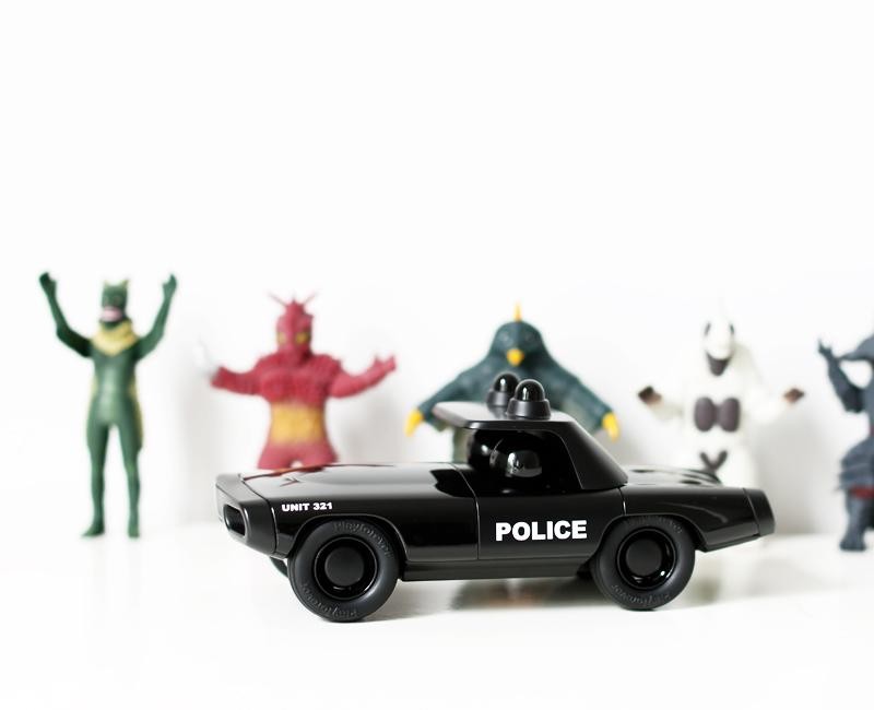 Autić Heat Shadow Police - Playforever